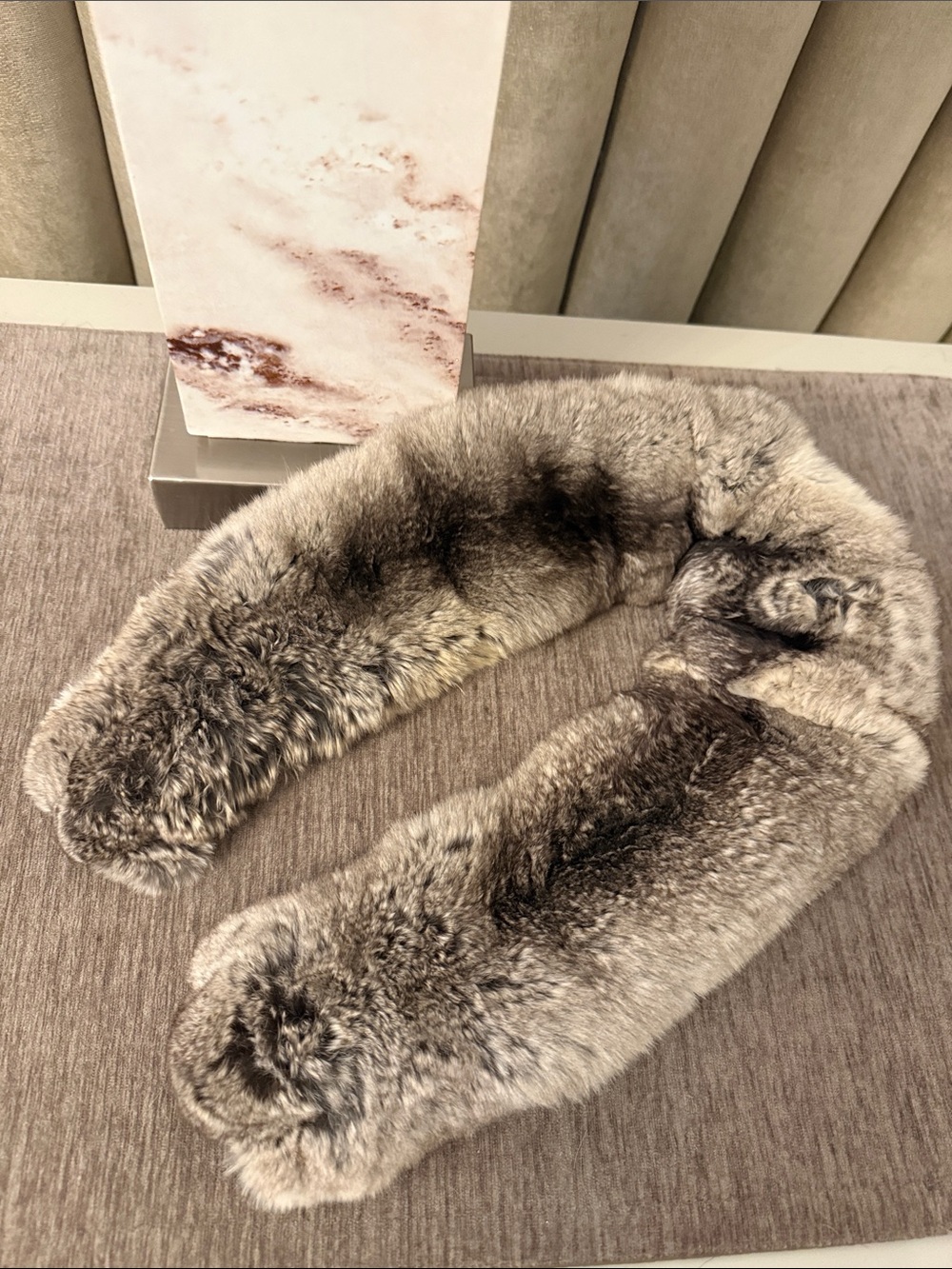 Real chinchilla fur clip on scarf